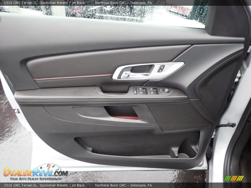 Door Panel of 2016 GMC Terrain SL Photo #20