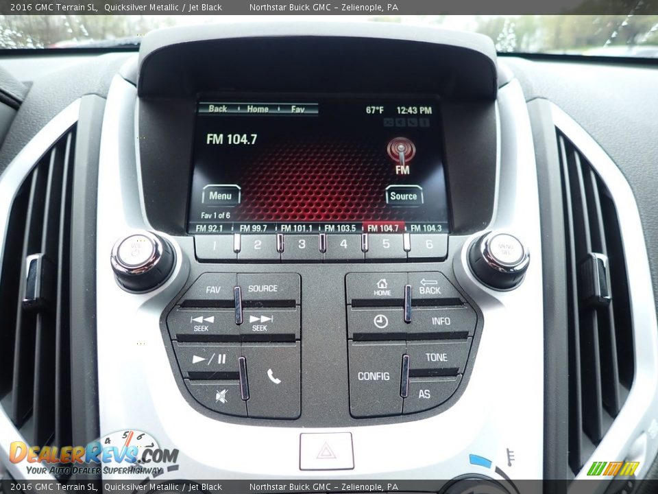 Controls of 2016 GMC Terrain SL Photo #23