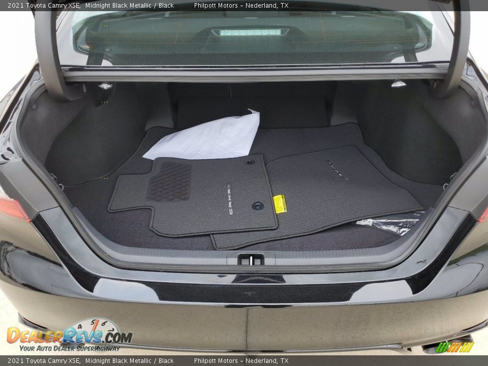 2021 Toyota Camry XSE Midnight Black Metallic / Black Photo #21