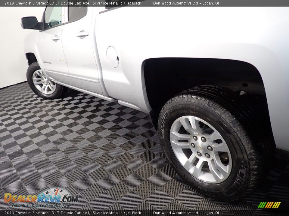 2019 Chevrolet Silverado LD LT Double Cab 4x4 Silver Ice Metallic / Jet Black Photo #9