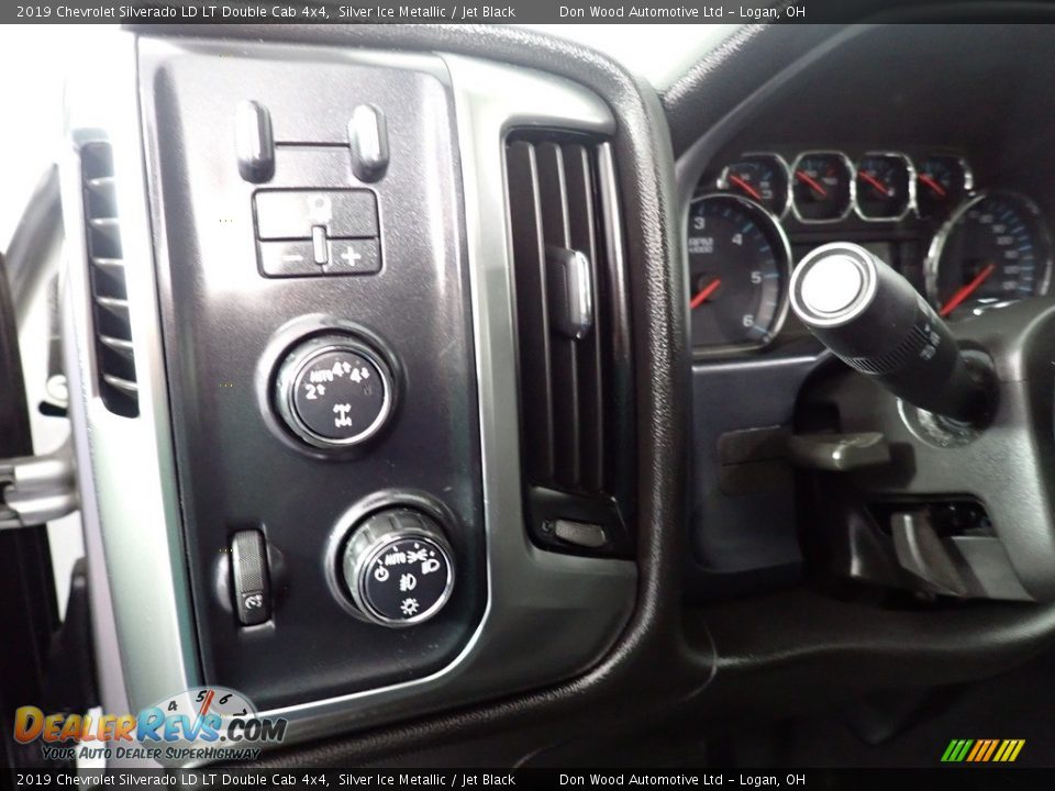 2019 Chevrolet Silverado LD LT Double Cab 4x4 Silver Ice Metallic / Jet Black Photo #19