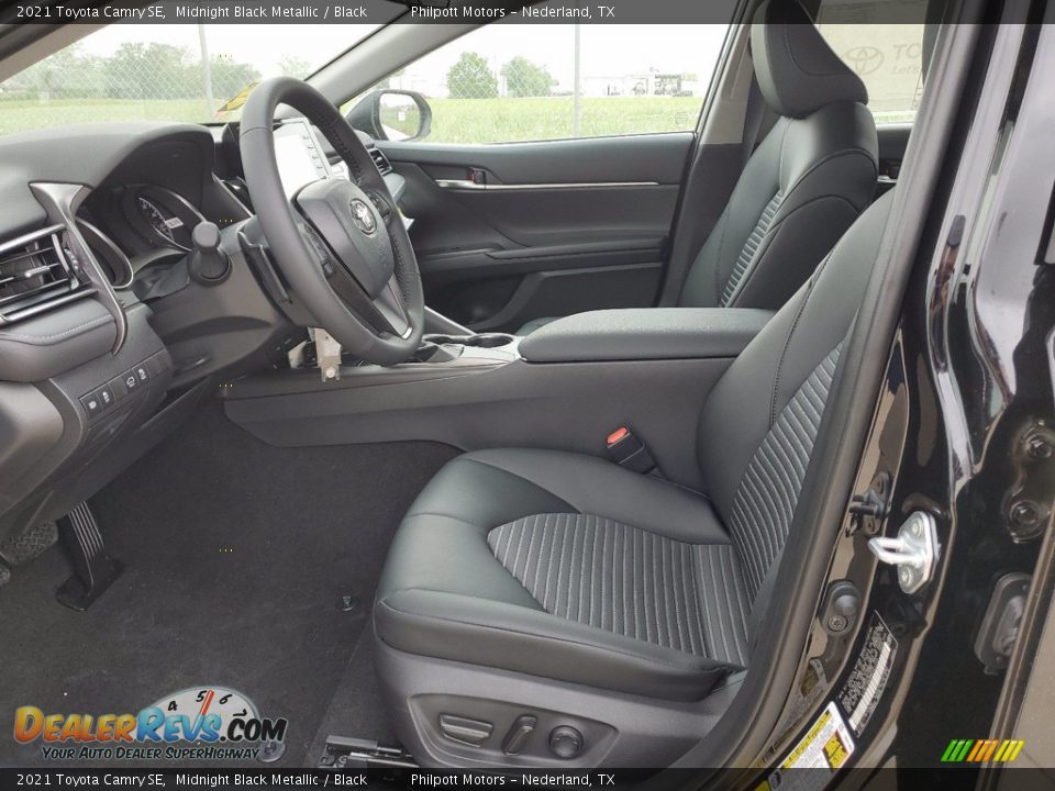 2021 Toyota Camry SE Midnight Black Metallic / Black Photo #4