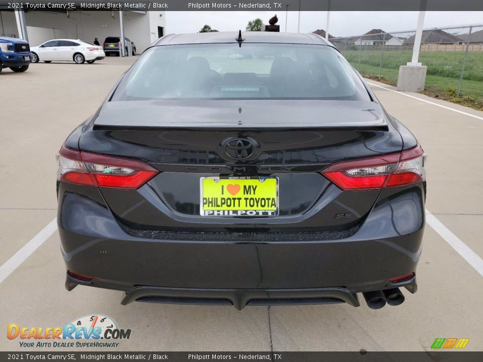 2021 Toyota Camry SE Midnight Black Metallic / Black Photo #8