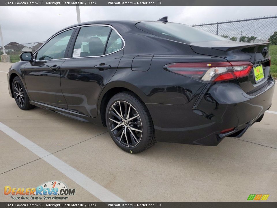 2021 Toyota Camry SE Midnight Black Metallic / Black Photo #11