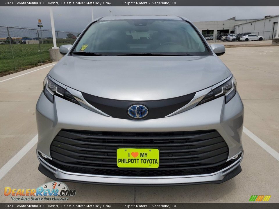 2021 Toyota Sienna XLE Hybrid Celestial Silver Metallic / Gray Photo #9