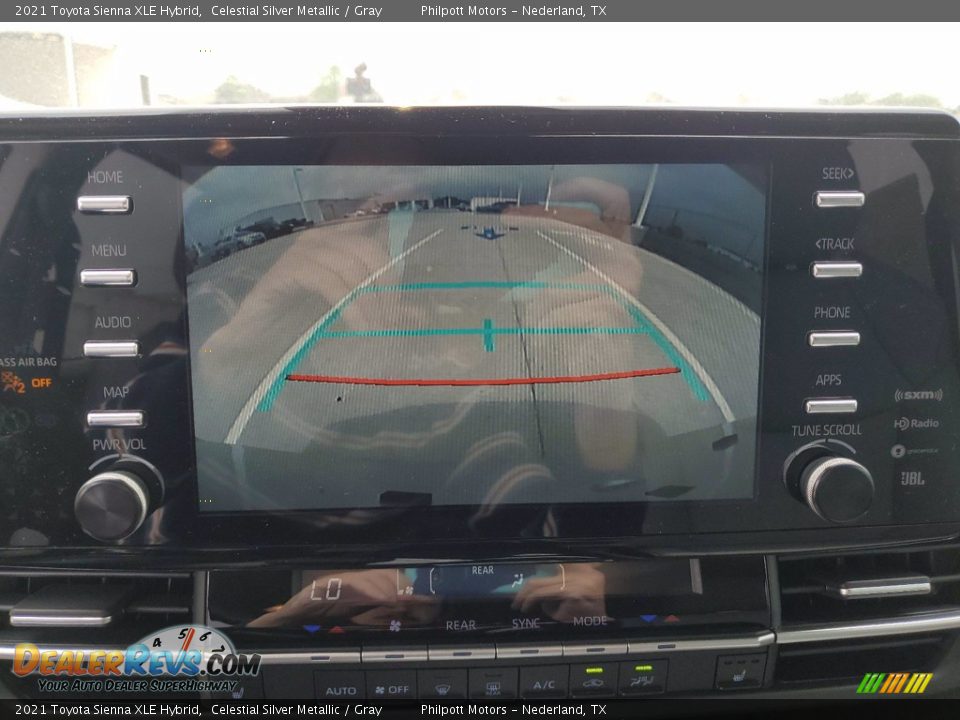 2021 Toyota Sienna XLE Hybrid Celestial Silver Metallic / Gray Photo #20