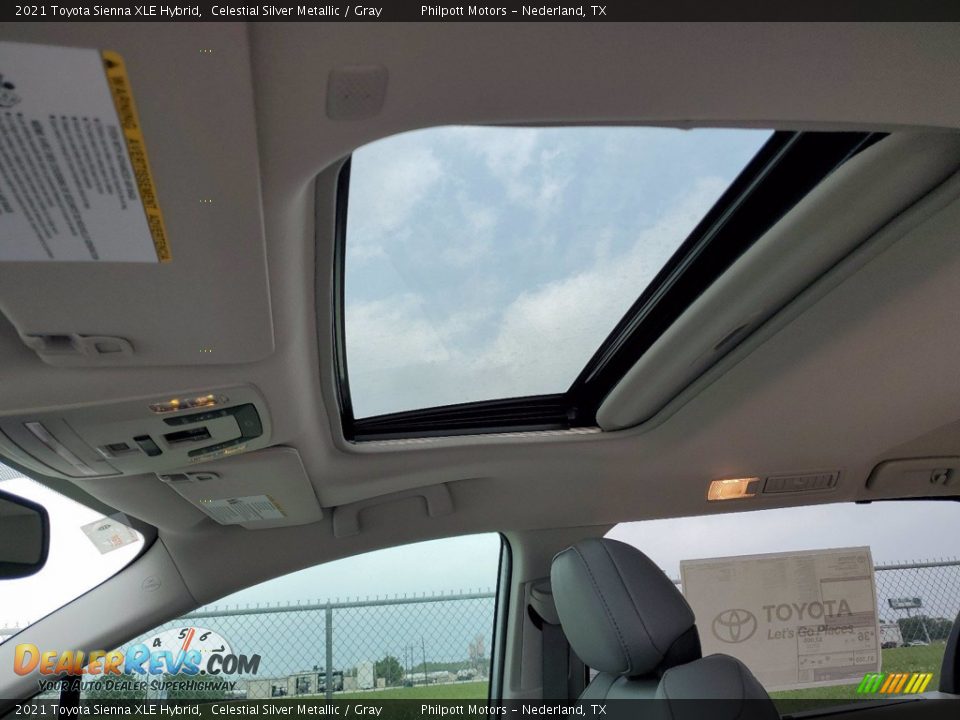 2021 Toyota Sienna XLE Hybrid Celestial Silver Metallic / Gray Photo #22