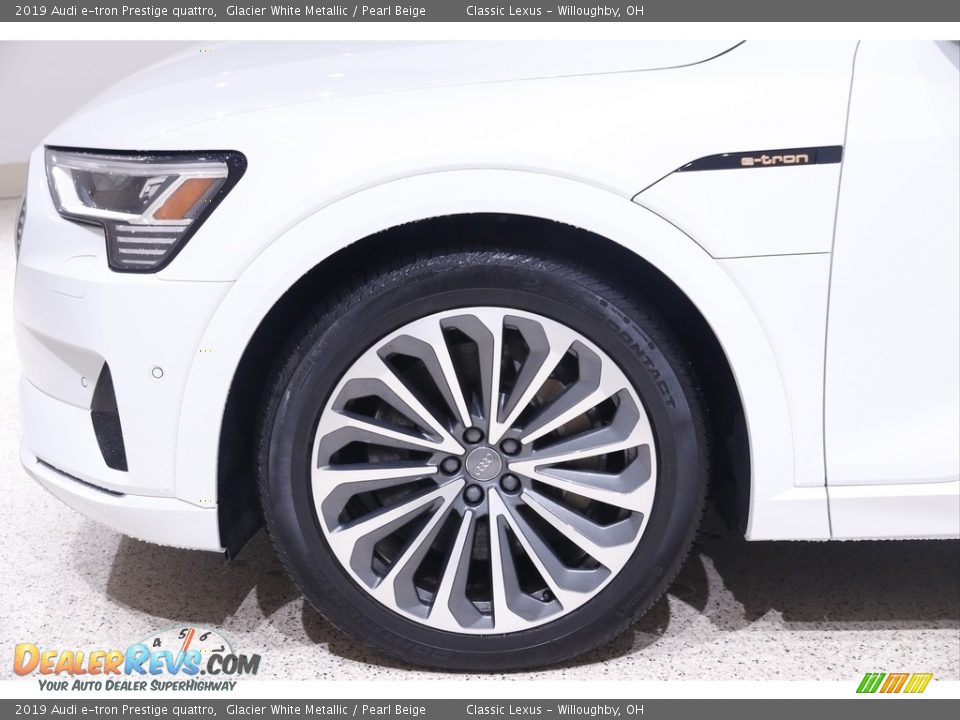 2019 Audi e-tron Prestige quattro Wheel Photo #26