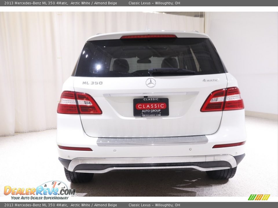 2013 Mercedes-Benz ML 350 4Matic Arctic White / Almond Beige Photo #18