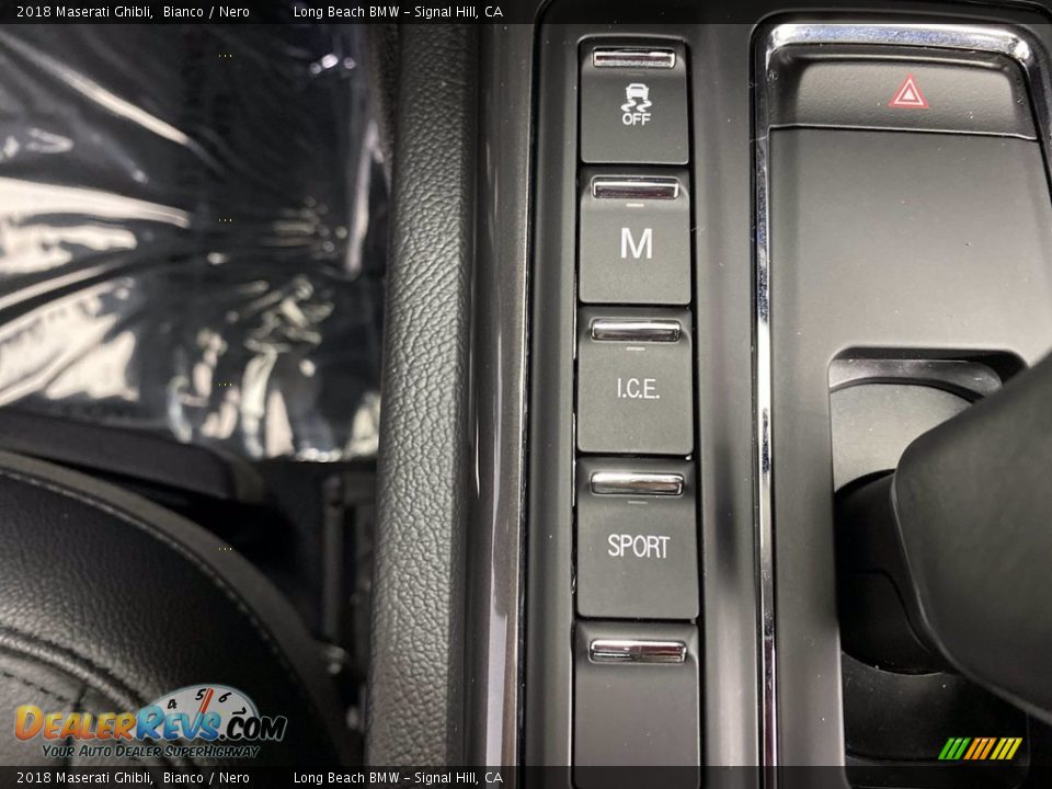 Controls of 2018 Maserati Ghibli  Photo #28