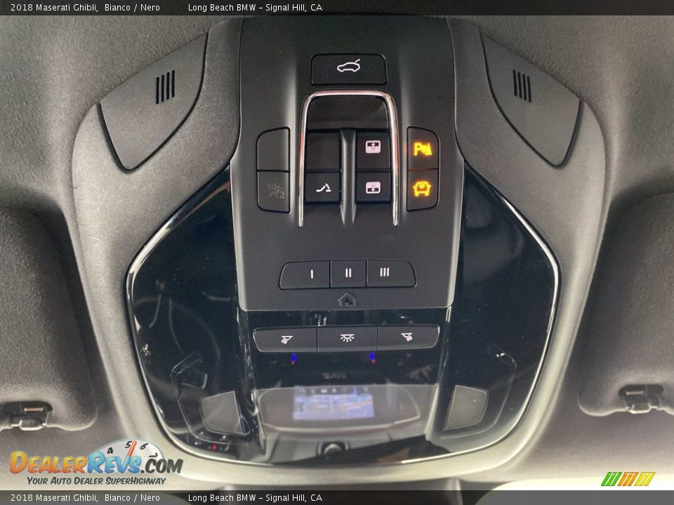 Controls of 2018 Maserati Ghibli  Photo #30