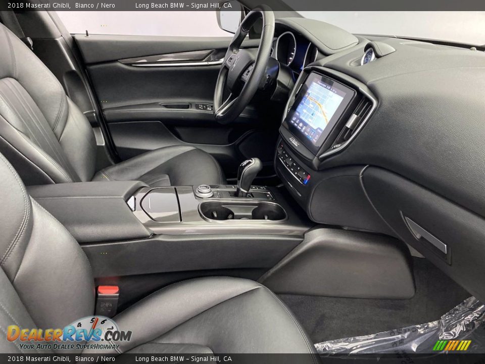 Front Seat of 2018 Maserati Ghibli  Photo #33