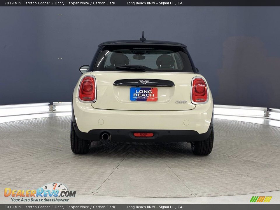 2019 Mini Hardtop Cooper 2 Door Pepper White / Carbon Black Photo #4