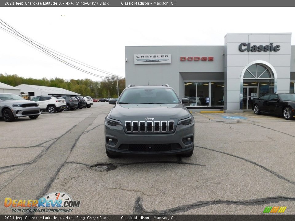 2021 Jeep Cherokee Latitude Lux 4x4 Sting-Gray / Black Photo #2