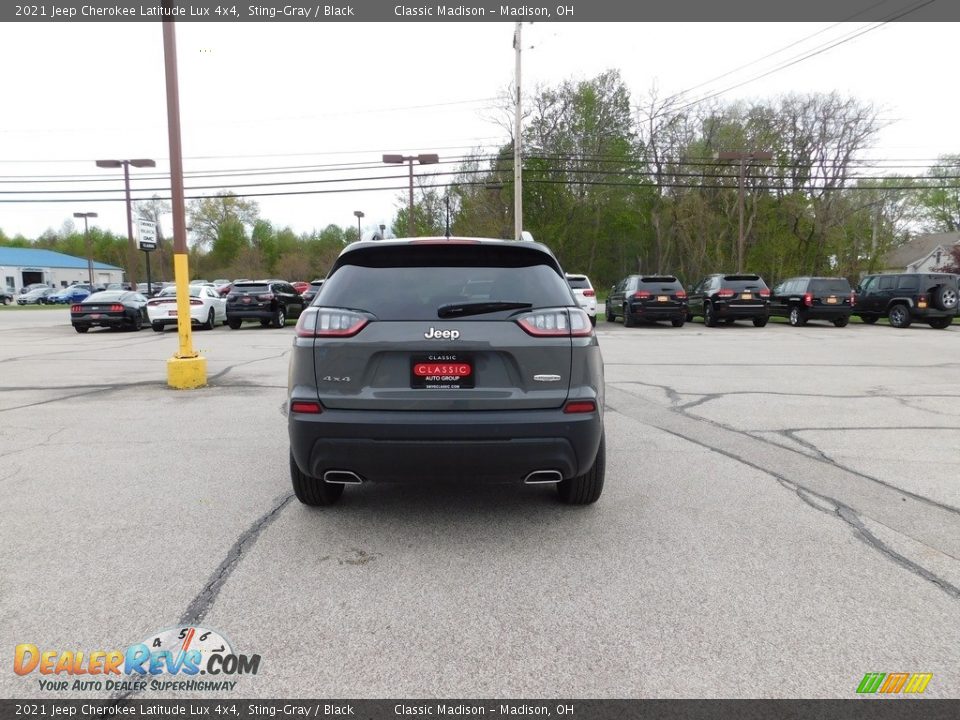 2021 Jeep Cherokee Latitude Lux 4x4 Sting-Gray / Black Photo #4