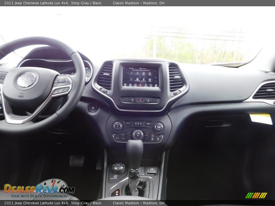 2021 Jeep Cherokee Latitude Lux 4x4 Sting-Gray / Black Photo #12