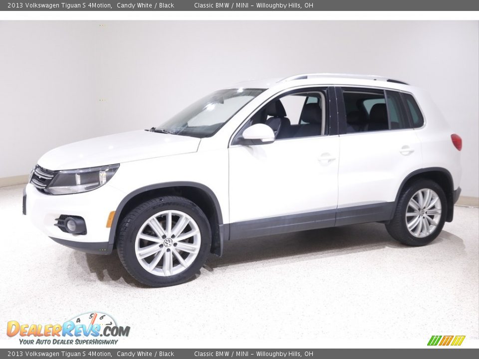 Front 3/4 View of 2013 Volkswagen Tiguan S 4Motion Photo #3