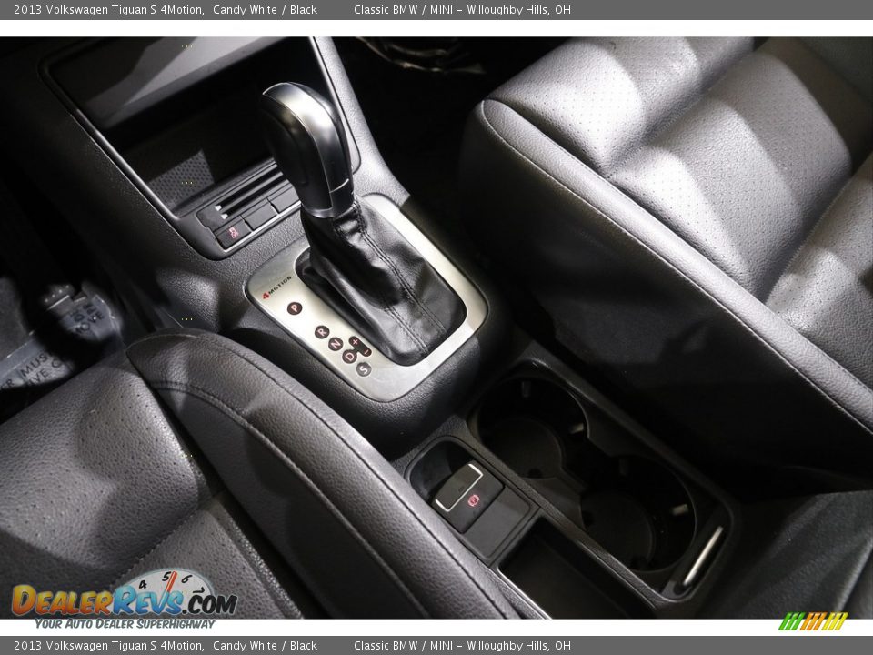 2013 Volkswagen Tiguan S 4Motion Shifter Photo #11