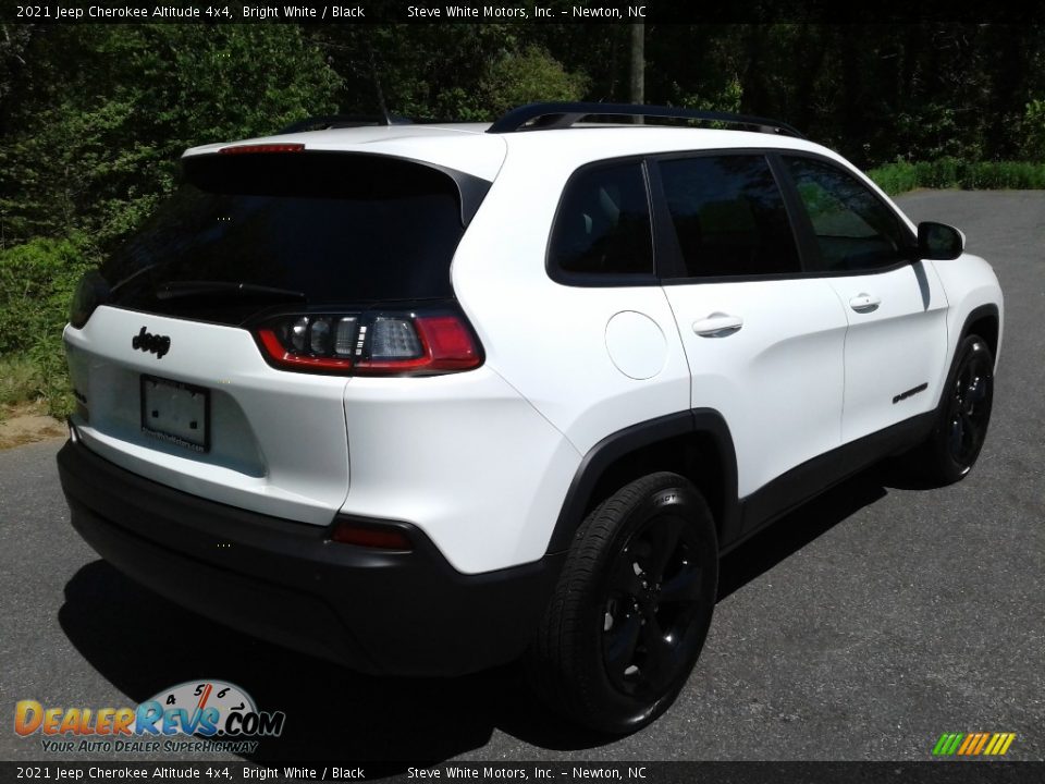 2021 Jeep Cherokee Altitude 4x4 Bright White / Black Photo #6
