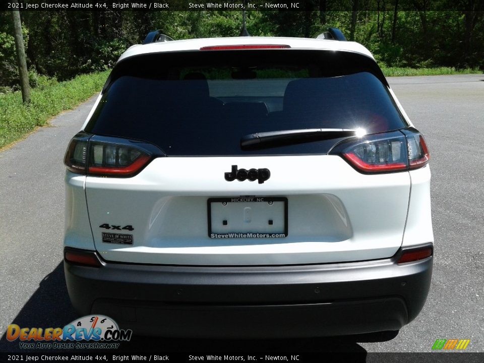 2021 Jeep Cherokee Altitude 4x4 Bright White / Black Photo #7