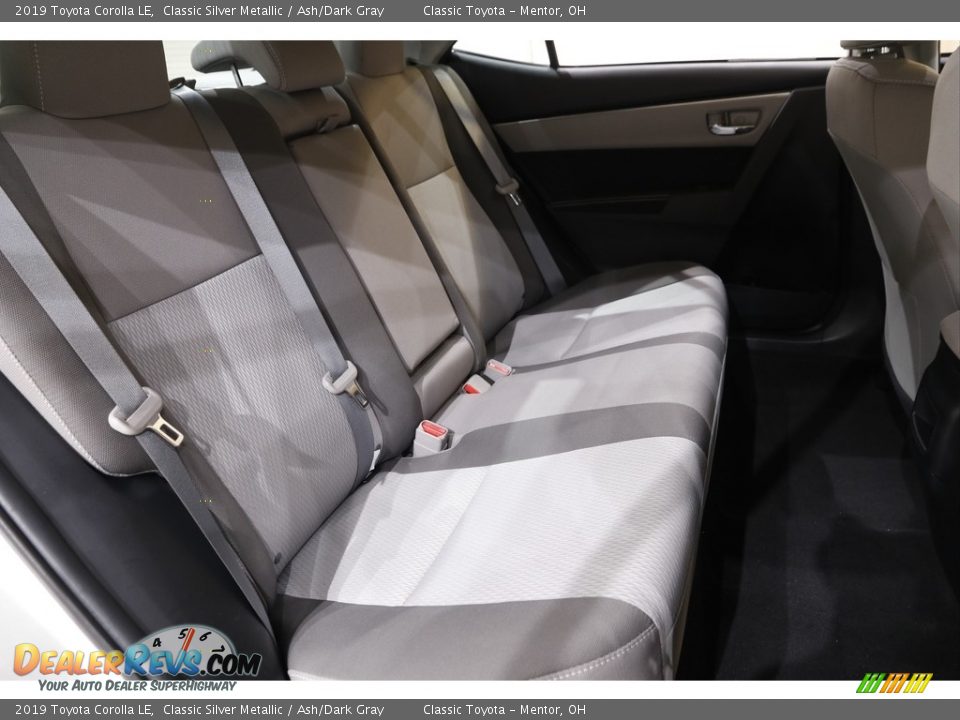 2019 Toyota Corolla LE Classic Silver Metallic / Ash/Dark Gray Photo #13