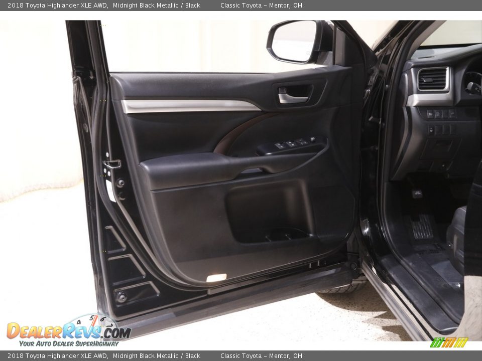 2018 Toyota Highlander XLE AWD Midnight Black Metallic / Black Photo #4