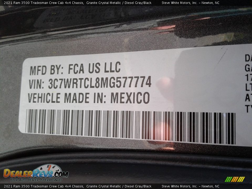 2021 Ram 3500 Tradesman Crew Cab 4x4 Chassis Granite Crystal Metallic / Diesel Gray/Black Photo #25