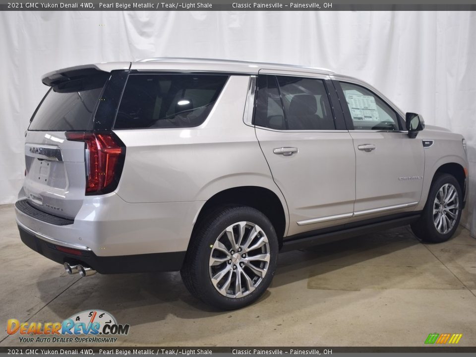 2021 GMC Yukon Denali 4WD Pearl Beige Metallic / Teak/­Light Shale Photo #2