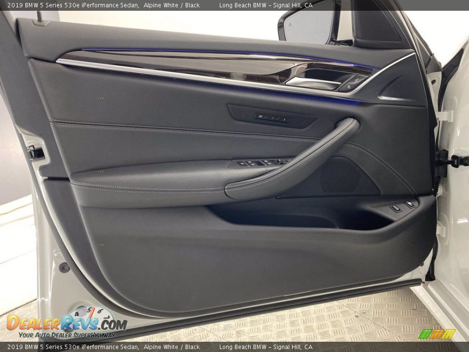 2019 BMW 5 Series 530e iPerformance Sedan Alpine White / Black Photo #13