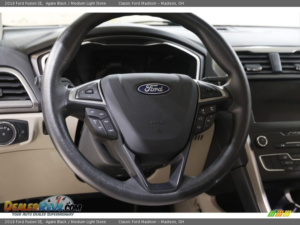 2019 Ford Fusion SE Agate Black / Medium Light Stone Photo #7