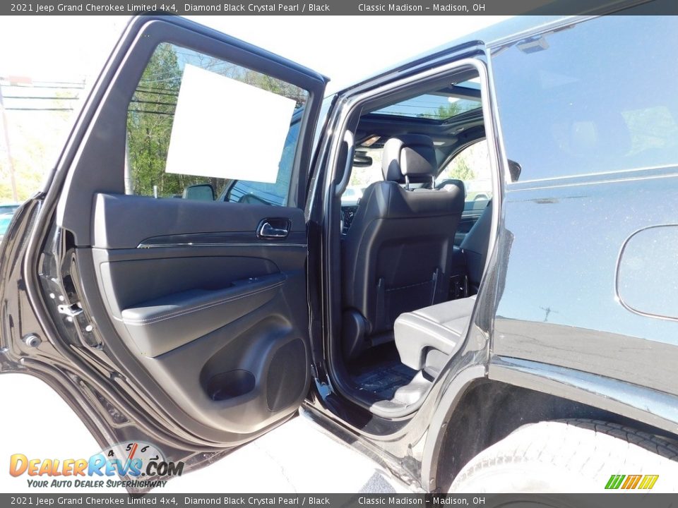 2021 Jeep Grand Cherokee Limited 4x4 Diamond Black Crystal Pearl / Black Photo #6