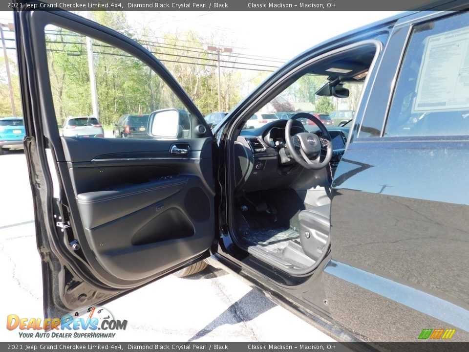 2021 Jeep Grand Cherokee Limited 4x4 Diamond Black Crystal Pearl / Black Photo #9