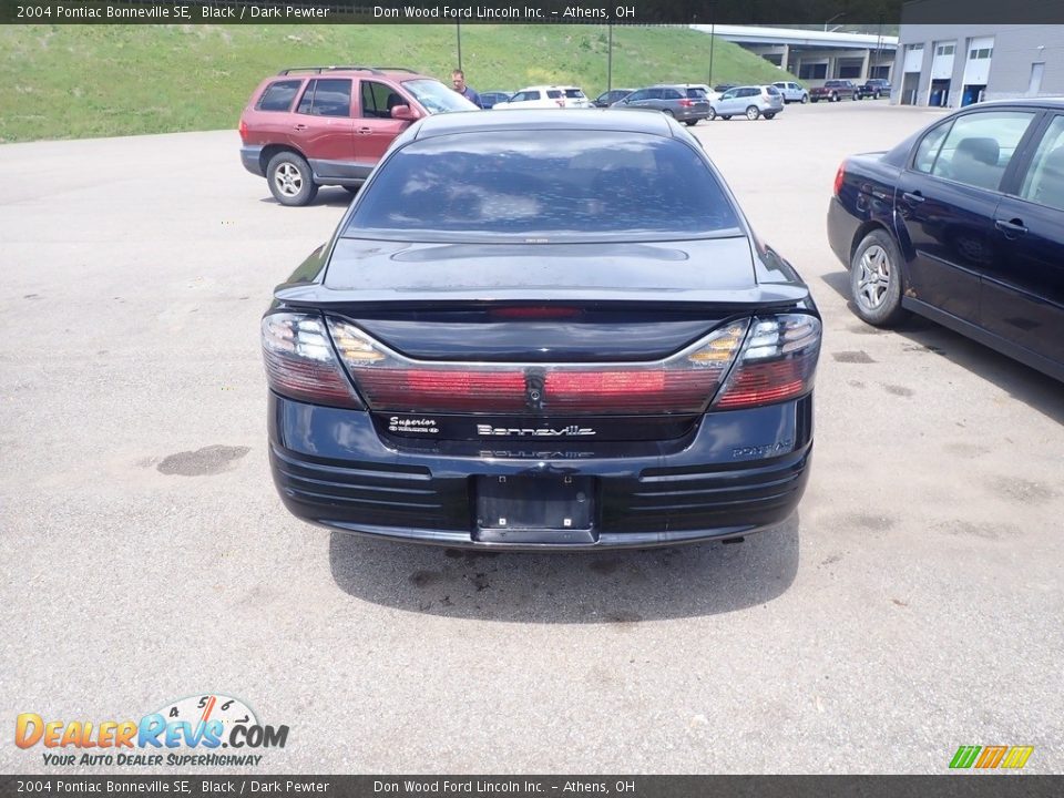 2004 Pontiac Bonneville SE Black / Dark Pewter Photo #11