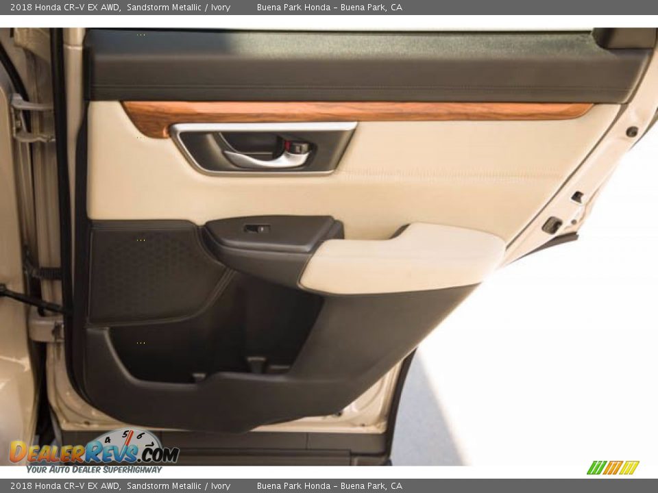 2018 Honda CR-V EX AWD Sandstorm Metallic / Ivory Photo #31