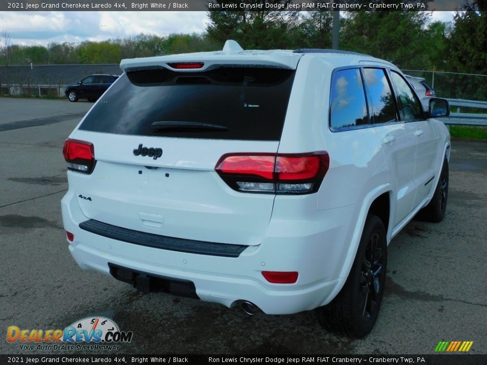 2021 Jeep Grand Cherokee Laredo 4x4 Bright White / Black Photo #5