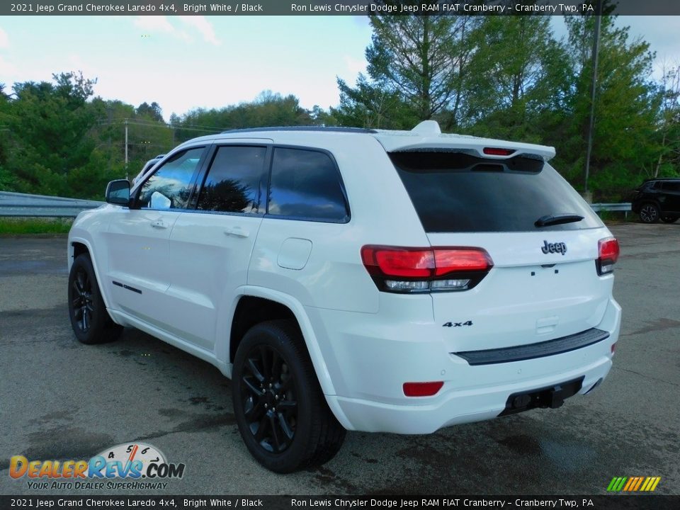 2021 Jeep Grand Cherokee Laredo 4x4 Bright White / Black Photo #8