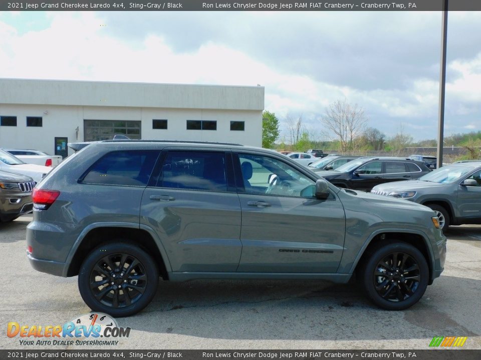 2021 Jeep Grand Cherokee Laredo 4x4 Sting-Gray / Black Photo #4