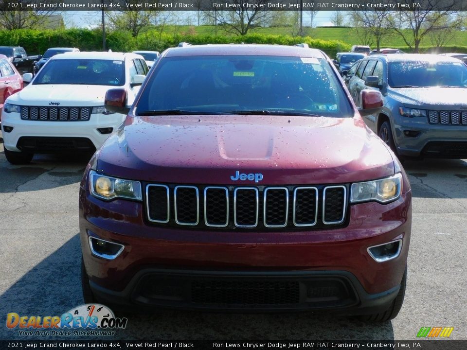 2021 Jeep Grand Cherokee Laredo 4x4 Velvet Red Pearl / Black Photo #2