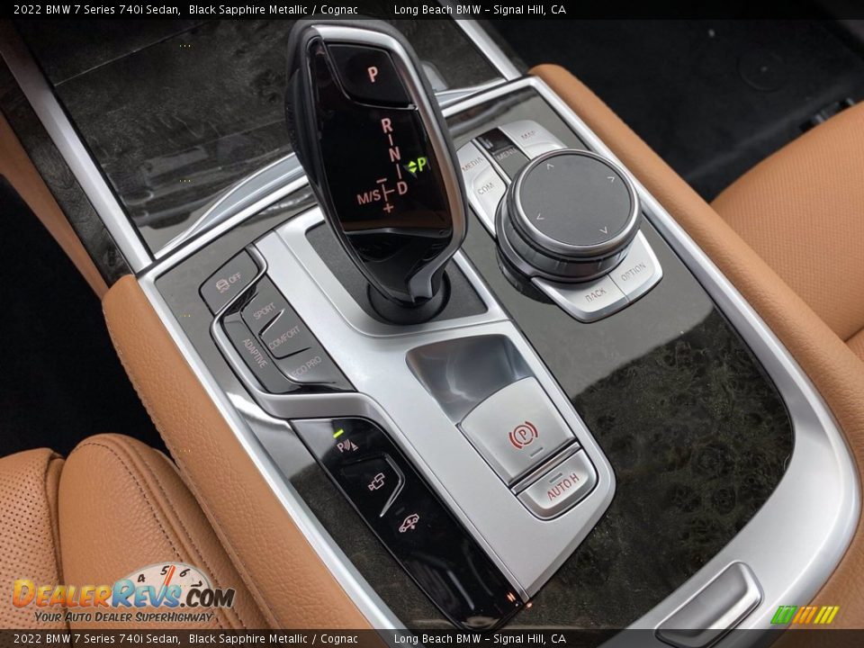 2022 BMW 7 Series 740i Sedan Shifter Photo #22