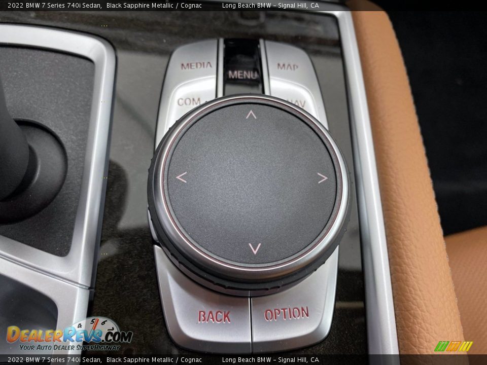 Controls of 2022 BMW 7 Series 740i Sedan Photo #24