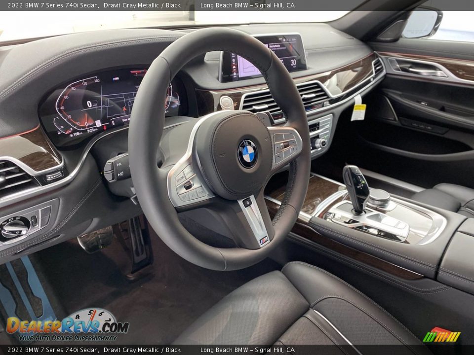 2022 BMW 7 Series 740i Sedan Steering Wheel Photo #12