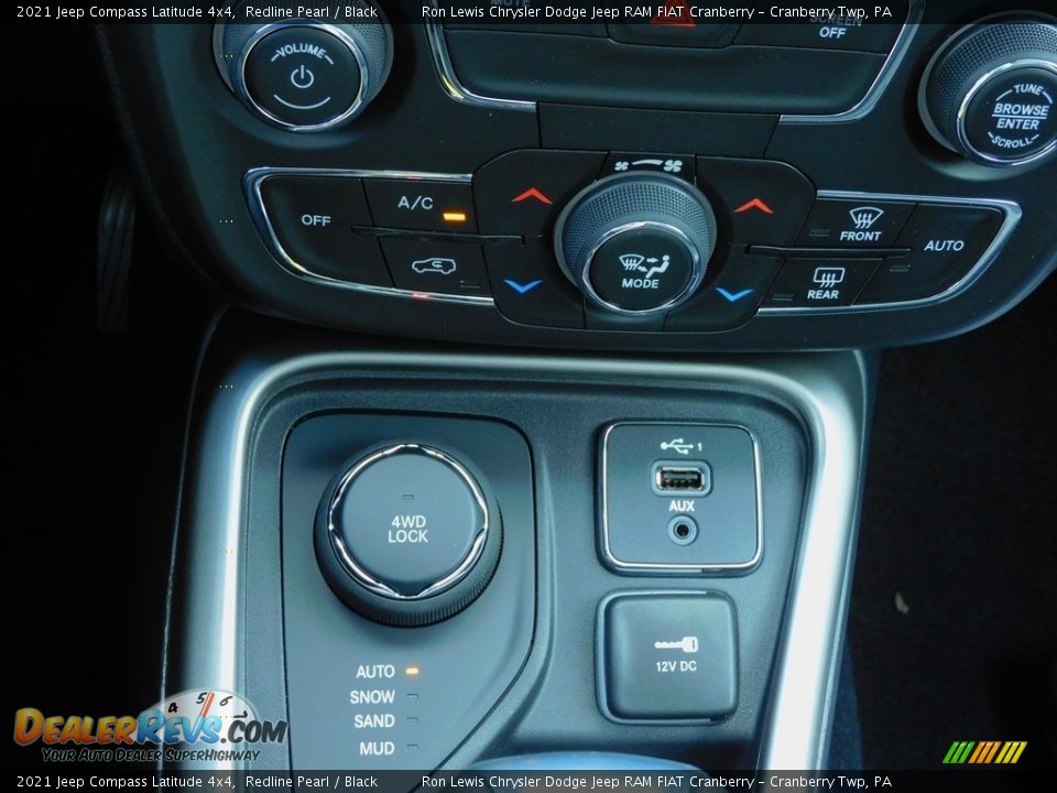 Controls of 2021 Jeep Compass Latitude 4x4 Photo #18