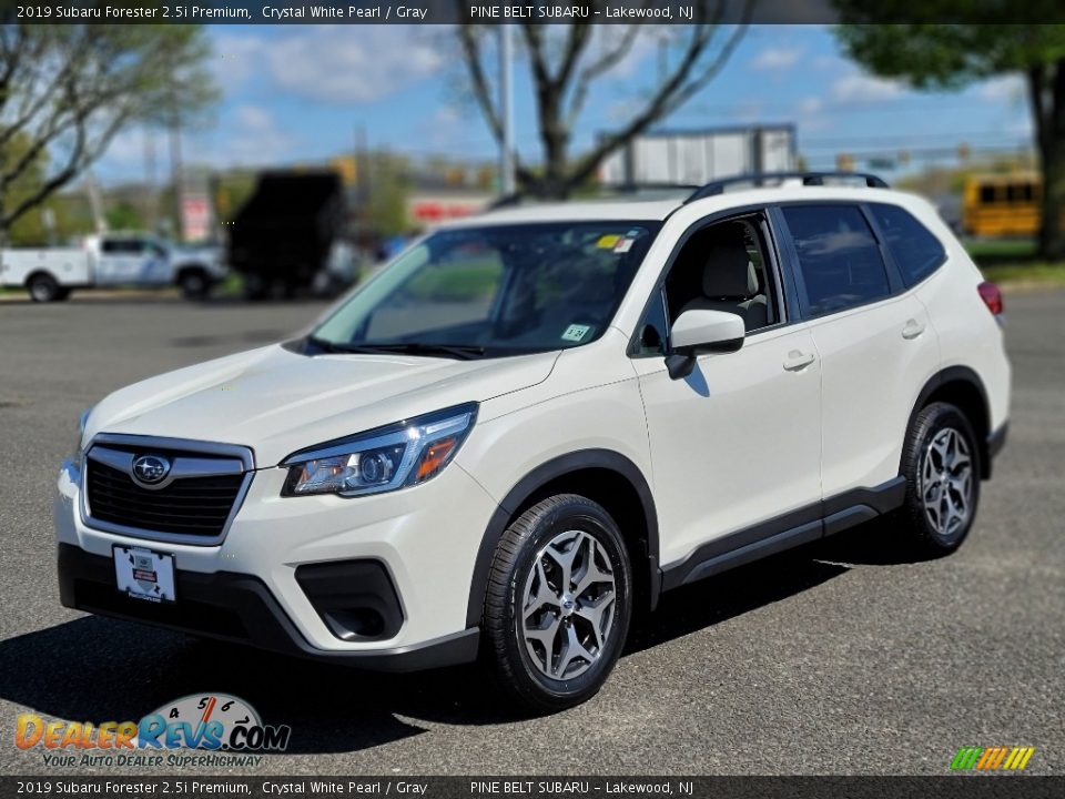 2019 Subaru Forester 2.5i Premium Crystal White Pearl / Gray Photo #1