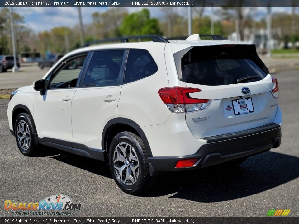 2019 Subaru Forester 2.5i Premium Crystal White Pearl / Gray Photo #19