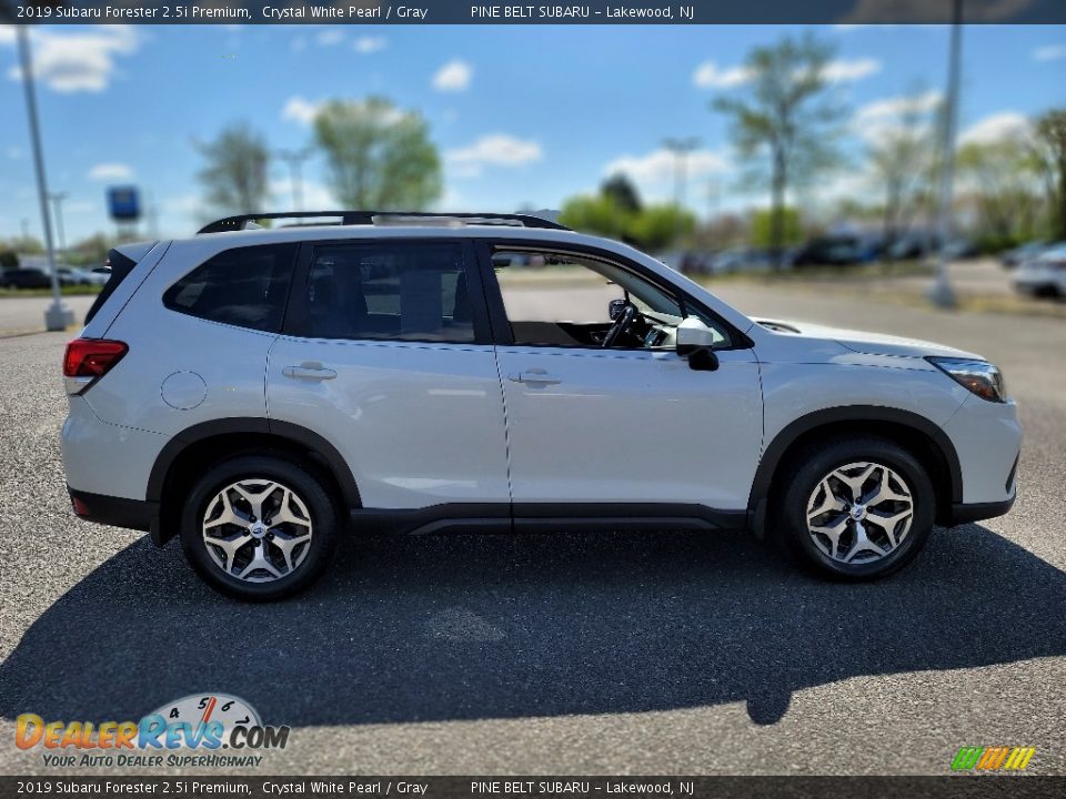 2019 Subaru Forester 2.5i Premium Crystal White Pearl / Gray Photo #22