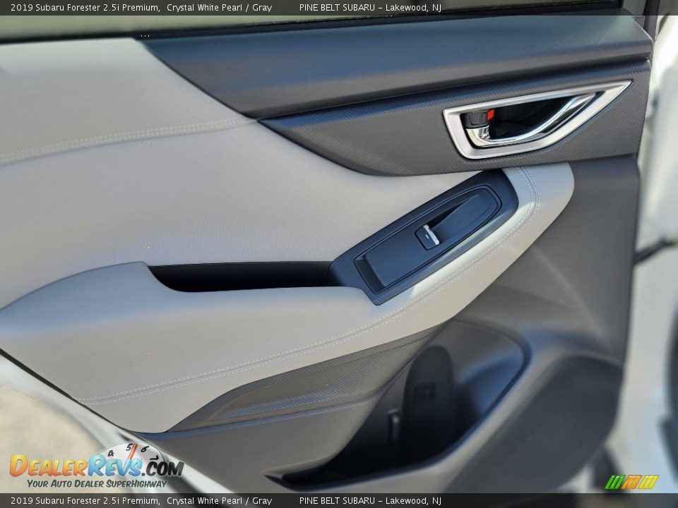 2019 Subaru Forester 2.5i Premium Crystal White Pearl / Gray Photo #32