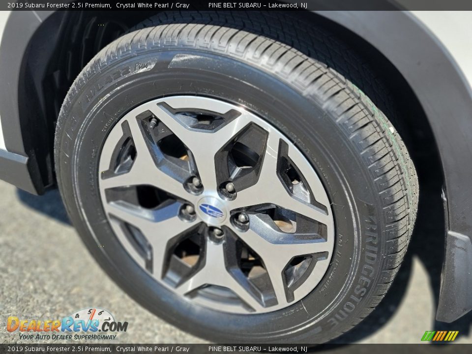 2019 Subaru Forester 2.5i Premium Crystal White Pearl / Gray Photo #34