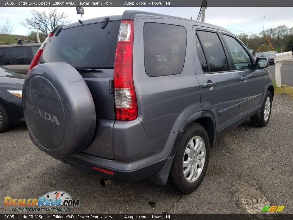 2005 Honda CR-V Special Edition 4WD Pewter Pearl / Ivory Photo #4