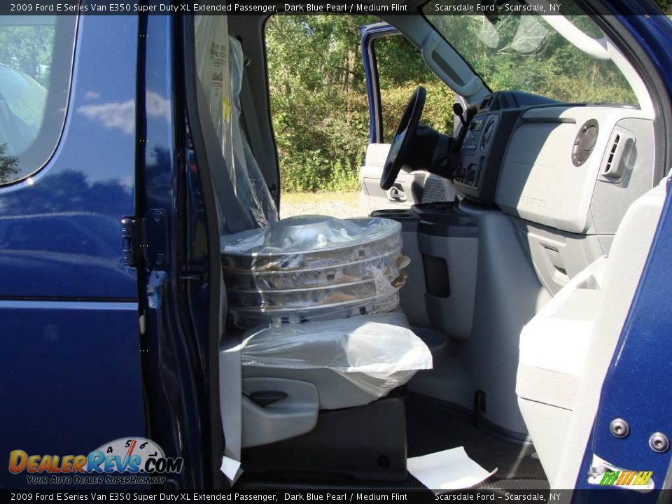 2009 Ford E Series Van E350 Super Duty XL Extended Passenger Dark Blue Pearl / Medium Flint Photo #14