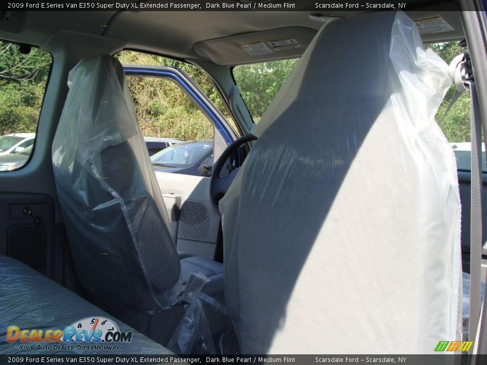 2009 Ford E Series Van E350 Super Duty XL Extended Passenger Dark Blue Pearl / Medium Flint Photo #16